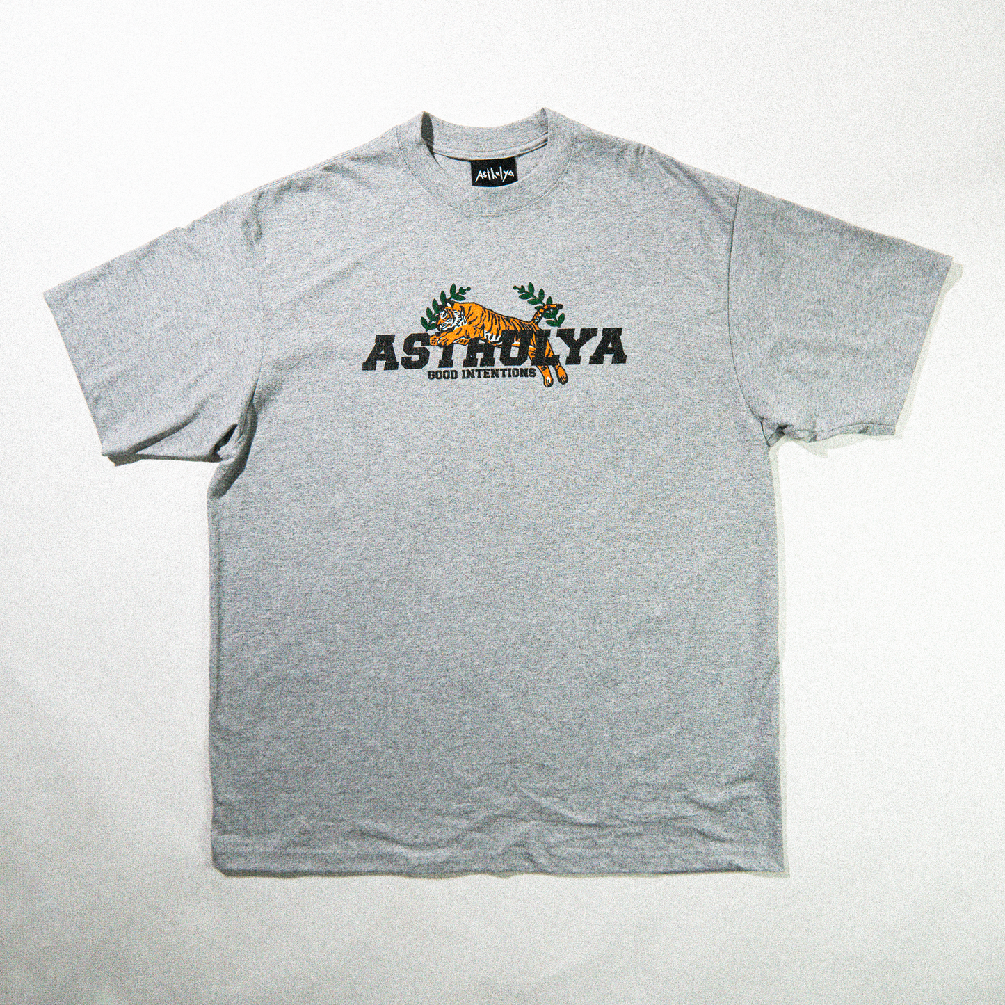 "VICTORY" TEE